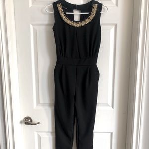 Boohoo Black Jumpsuit ✨VERY FLATTERING!!✨